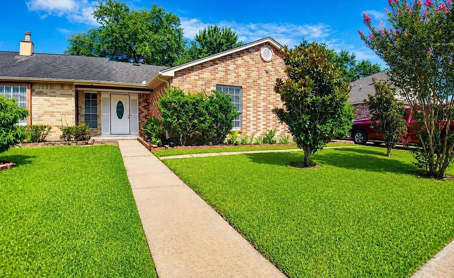3 bed, 3.0 bath, 1411 sqft, $1,750 — Photo 2