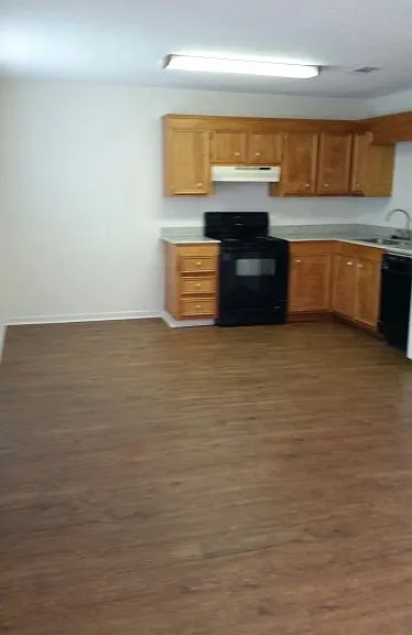 1803 N Tallowood Dr — Photo 6
