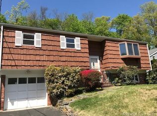 54 London Ln, Stamford, CT 06902