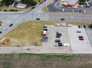 1220 Mitchell Rd, Aurora, IL 60505