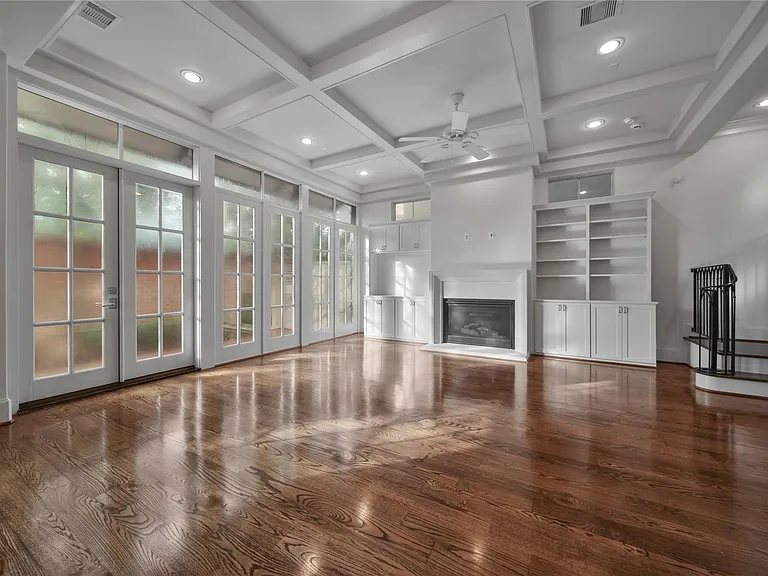 42 Wooded Park Pl — Photo 6
