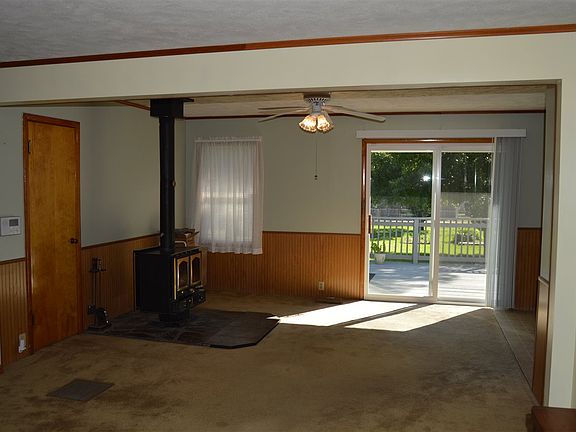 3rd image of 3019 Avenue E