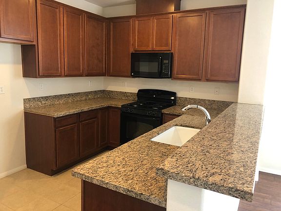 5th image of 10533 Willow Ln