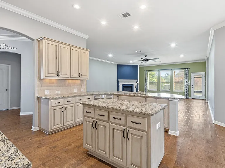 2508 Hilltop Divide Ln — Photo 16