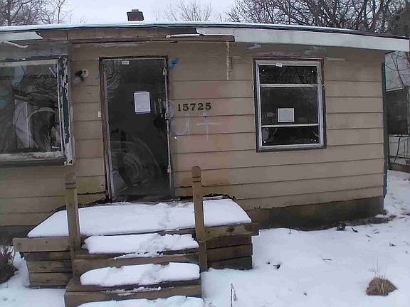 15725 Chatham