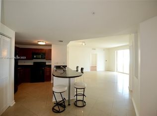 7270 SW 88th St #B406, Miami, FL 33156