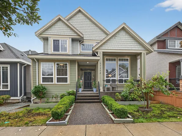 17372 64a Ave, Surrey, BC V3S 2H8