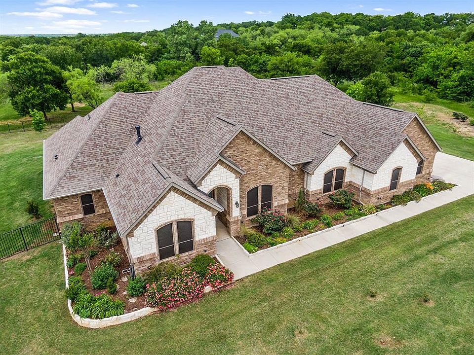 1st image of 1108 Lily Ct