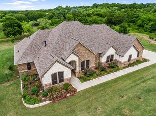 1108 Lily Ct, Grand Prairie, TX 75104
