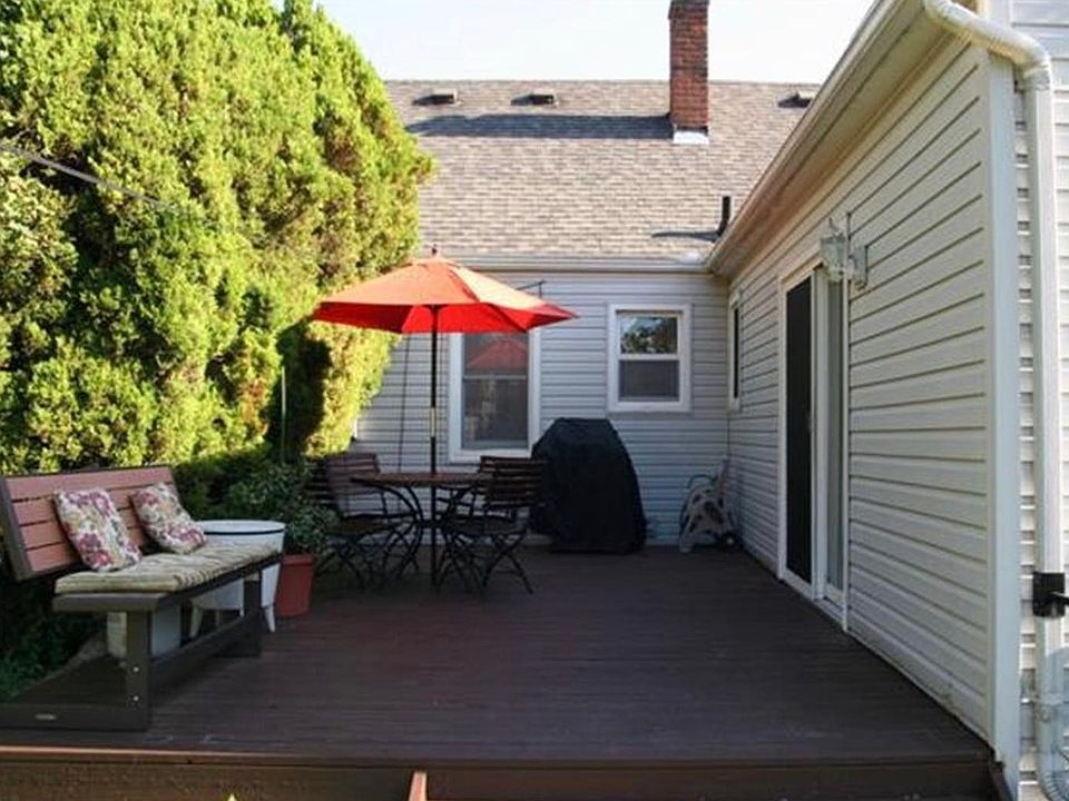 1414 Donald Ave, photo 12