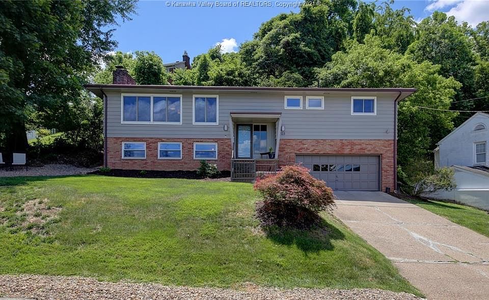 1st image of 123 Sheridan Cir