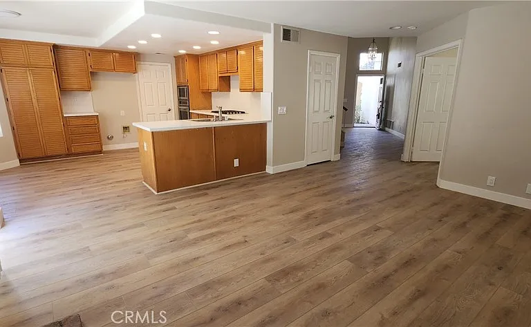 13311 Saratoga Dr — Photo 4