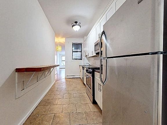 4th image of 305 W 113th St #3B