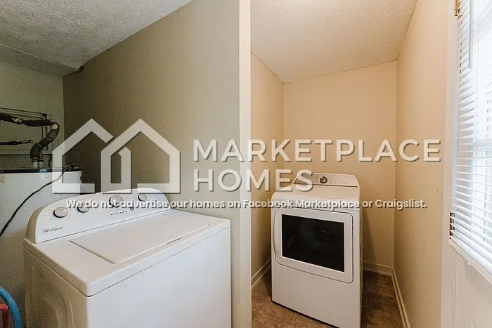 624 S Pine St — Photo 21