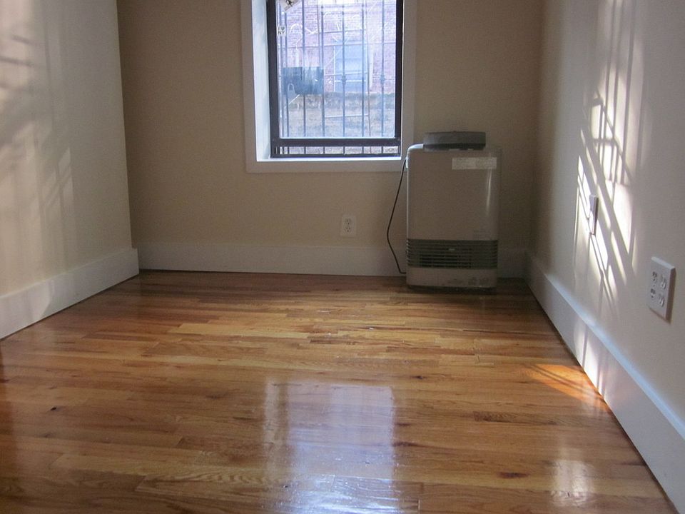 2nd image of 1328 Hancock St APT 2L