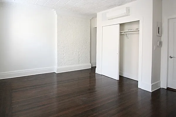 Rented by Bold New York | media 15