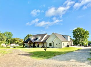 1609 E Hollow Oak Rd, Stigler, OK 74462