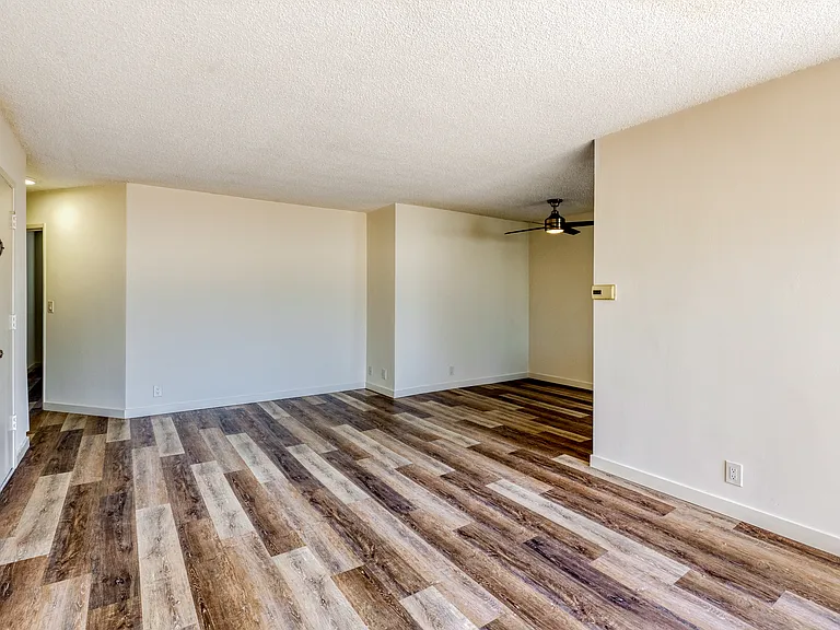 7554 Norton Ave — Photo 6