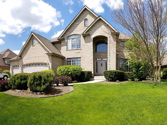 2nd image of 10900 Caribou Ln