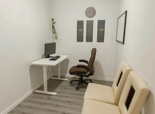 60 Panatella St NW #1, Calgary, AB T3K0M1