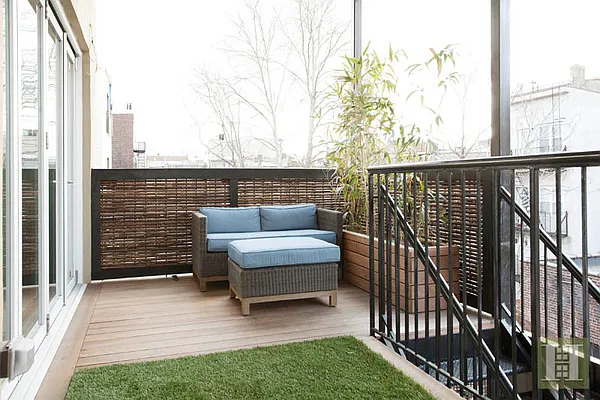 Sold by Halstead Property | media 10