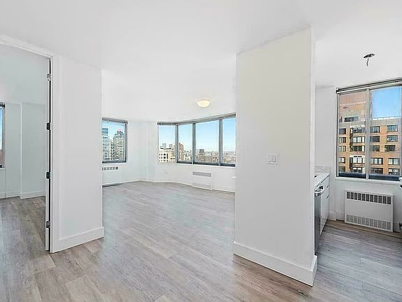 4th image of 1735 York Ave APT 23A