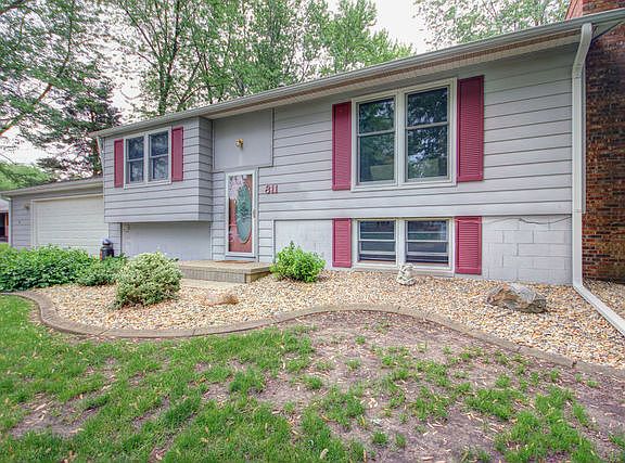 5th image of 811 Robert Webb Dr