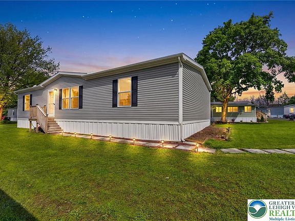 5th image of 5768 Pfeiffer Cir