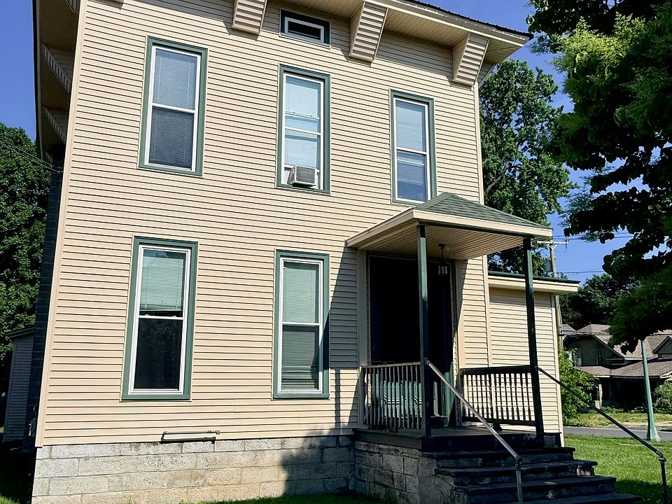 1st image of 165 Winthrop St APT 4