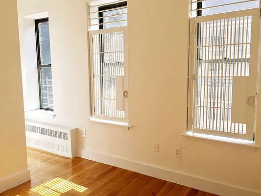 Rented by Uptown Flats LLC | media 4