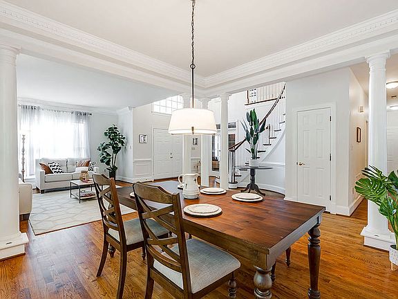 4th image of 12900 Scrimshaw Cir