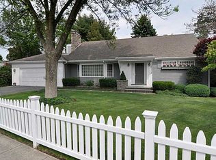 7 Tryon Ave, Rumford, RI 02916