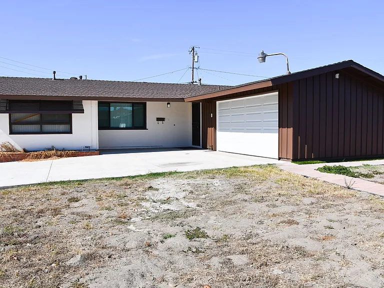 6501 Tillamook Ave — Photo 2