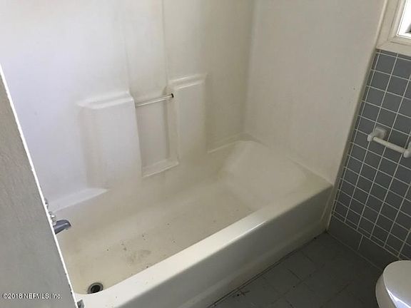 4th image of 6219 Pinelock Dr