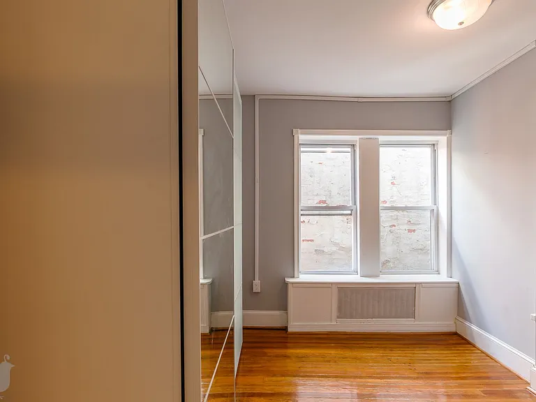 742 Harvard St NW — Photo 45