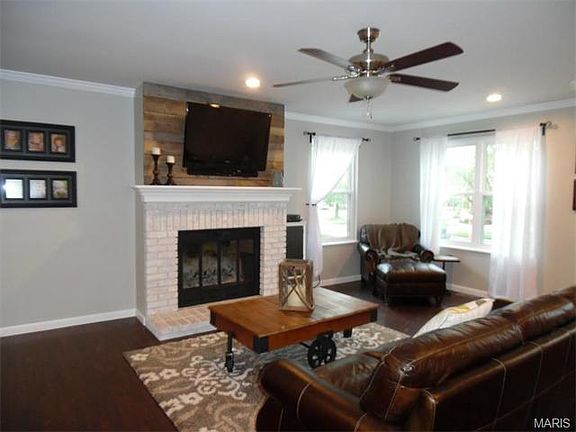 5th image of 6909 Broken Oak Dr