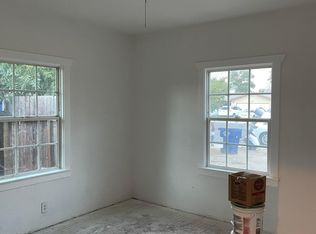 718 9th St, Orange Cove, CA 93646