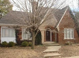 654 S Weinbach Ave, Evansville, IN 47714