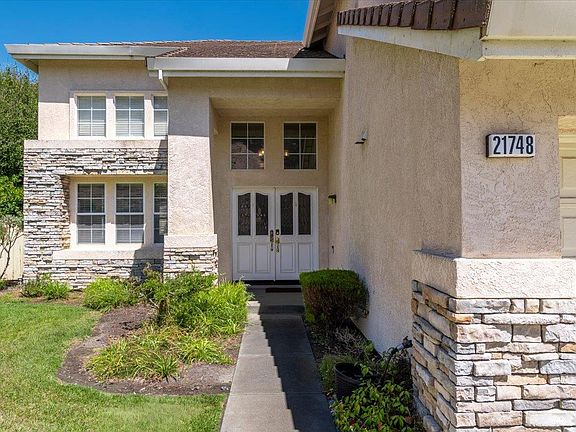 4th image of 21748 Woodrose Pl