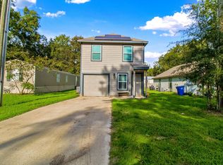 353 Hunters Gln, Livingston, TX 77351