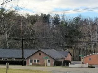 1 Country Club Rd APT B, Lexington, VA 24450