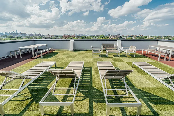 Rented by Nooklyn NYC LLC | media 51