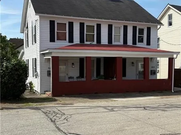 424-426 Cassett Ave, Jeannette, PA 15644
