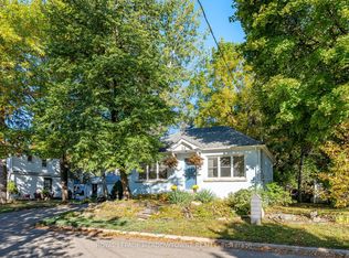 33 Durham St, Halton Hills, ON L7G1Z8