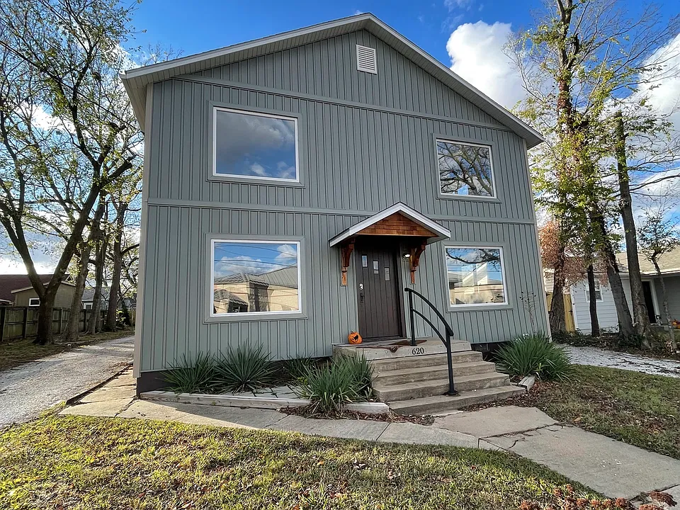 620 S 2nd St #4