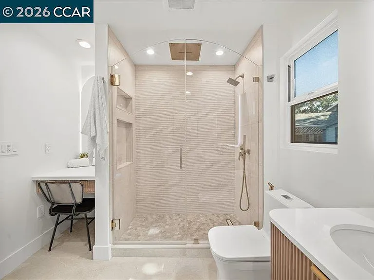 177 Saint Helena Ct — Photo 48