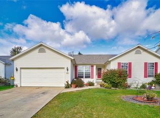 1222 Acacia Dr NE, Cedar Rapids, IA 52402