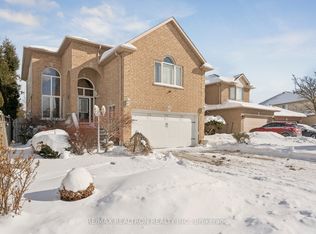 11 Redtail Cres, Hamilton, ON L9B2R6