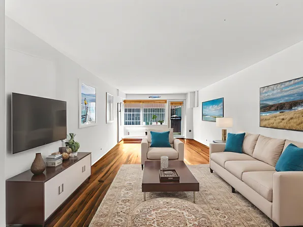 211 East 53rd Street 2L image 3 of 12