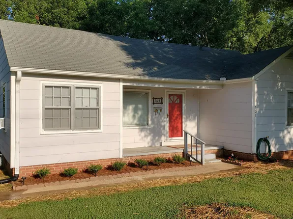703 28th Ave N, Humboldt, TN 38343